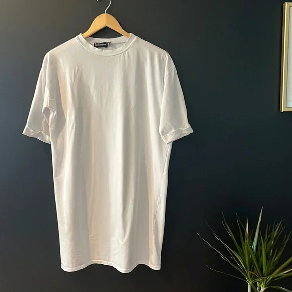 PRETTY LITTLE THING white tunic/mini - Picture 1 of 6